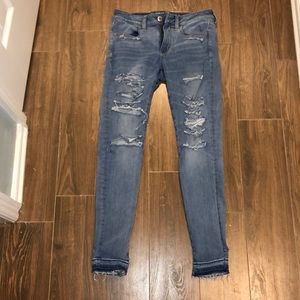 Size 6 American eagle women’s ripped blue jeans